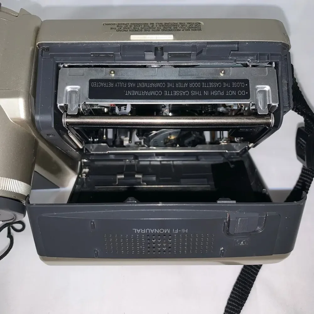 Vintage 2000’s Sharp VL-E780U Viewcam Video8 Camcorder & Accessories